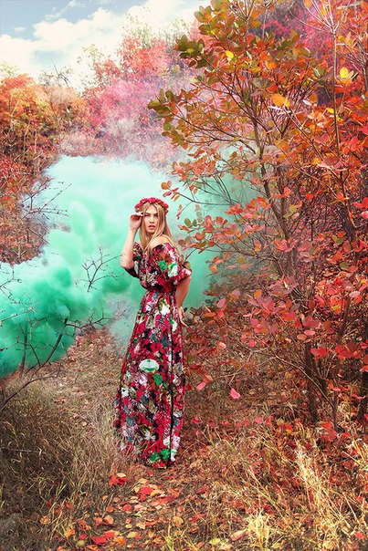 Фото С Цветным Дымом Осенью